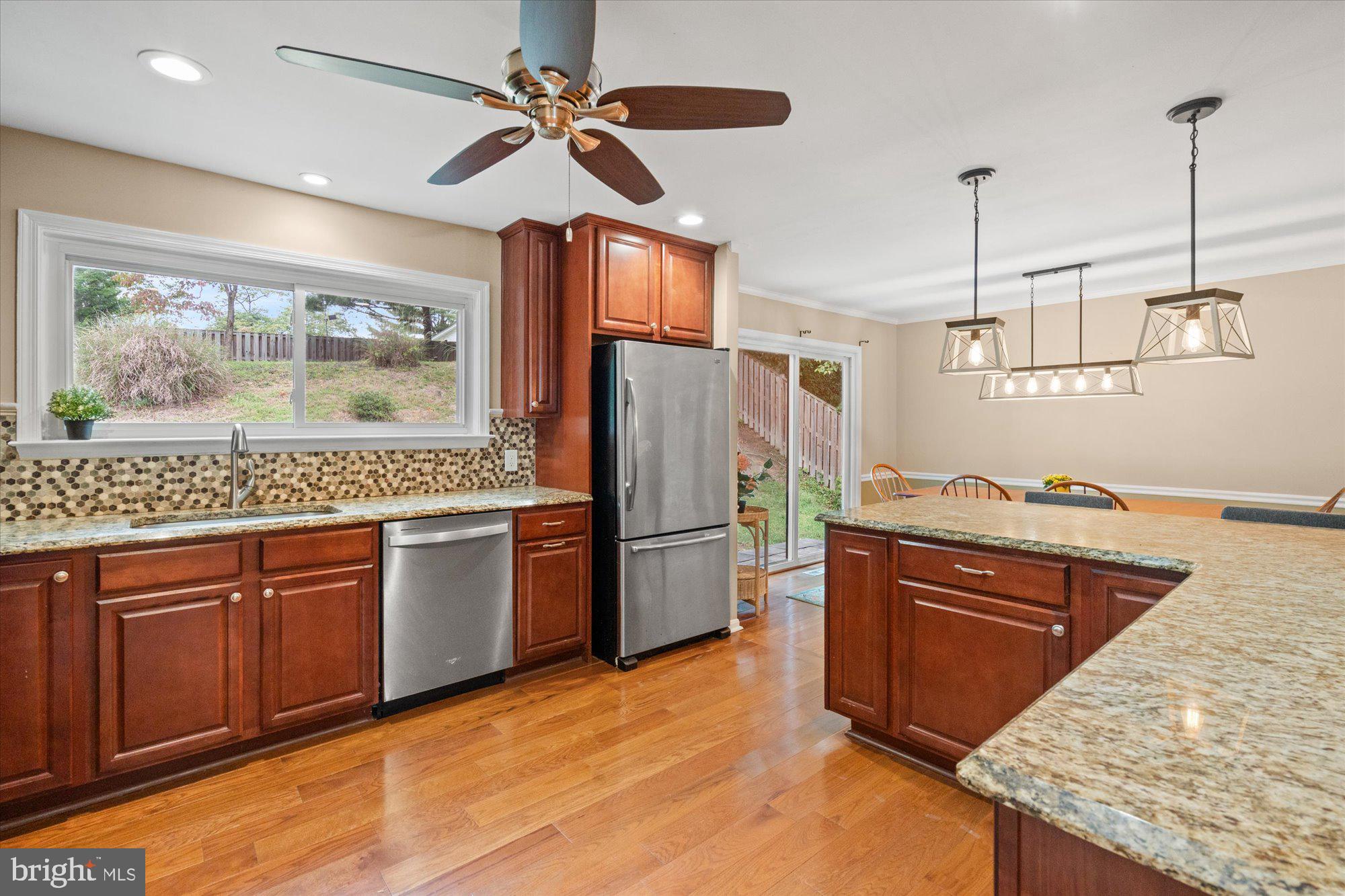 8138 Viola Street Springfield, VA 22152 - Photo 12 of 38 Gallery Image 12