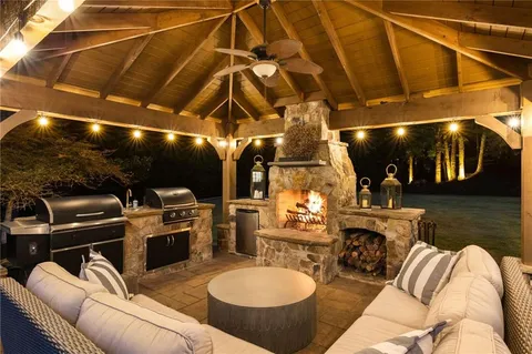 $2,500,000 | 15235 Fairfax Lane, Milton, GA 30004