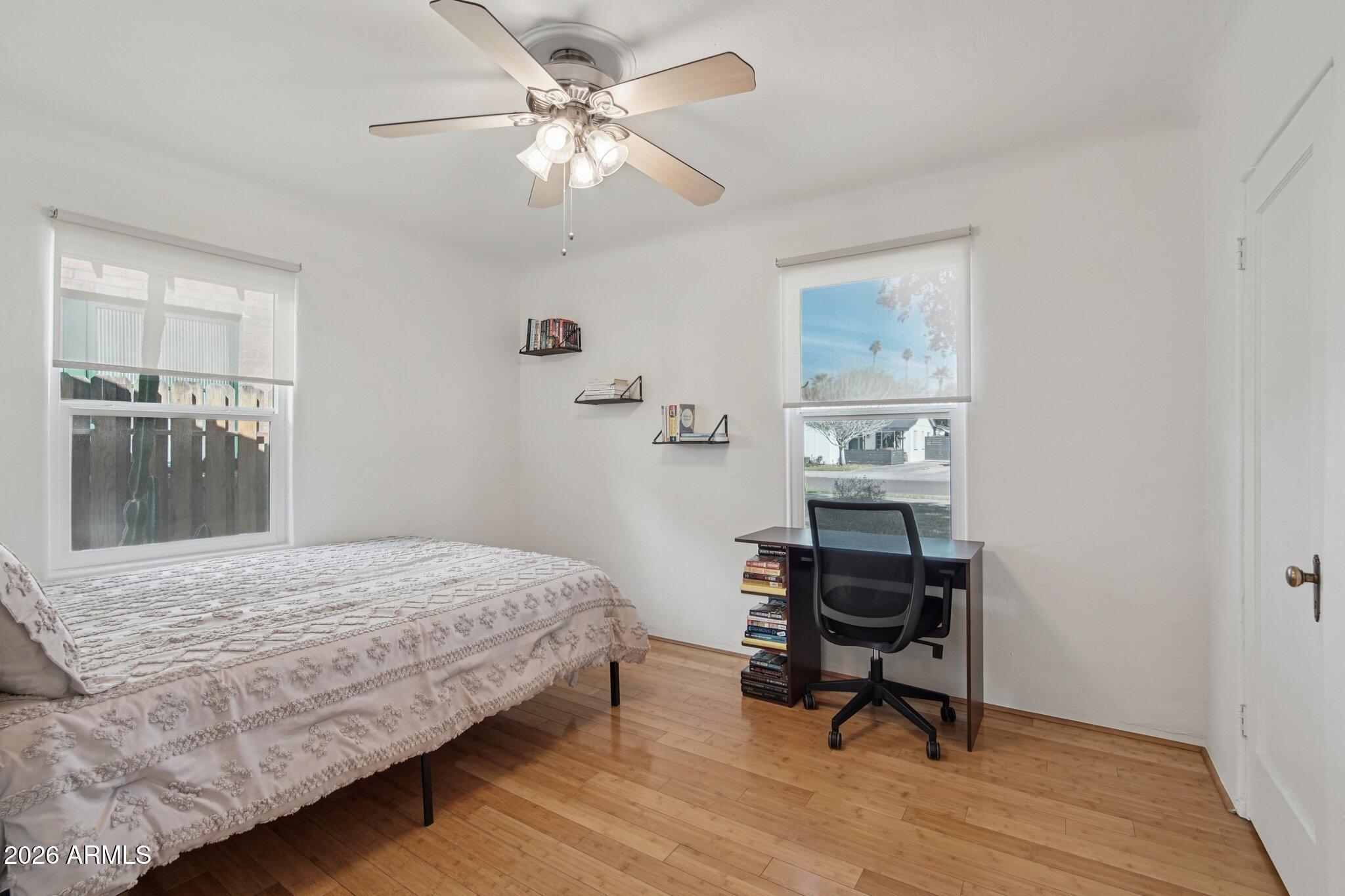 1838 North Mitchell Street Phoenix, AZ 85006 - Photo 11 of 47 15-web-or-mls-N Mitchell St-S2701-015