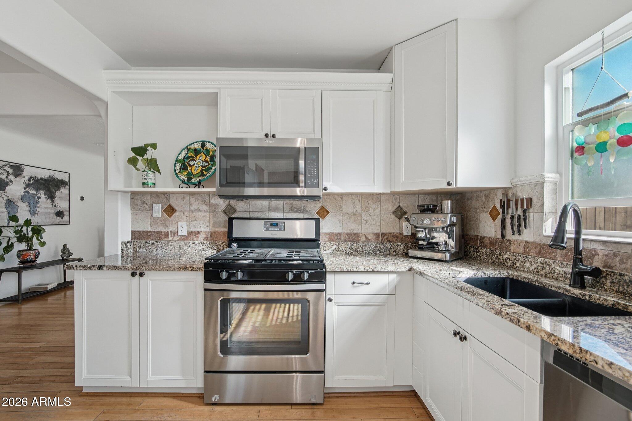 1838 North Mitchell Street Phoenix, AZ 85006 - Photo 7 of 47 13-web-or-mls-N Mitchell St-S2701-013