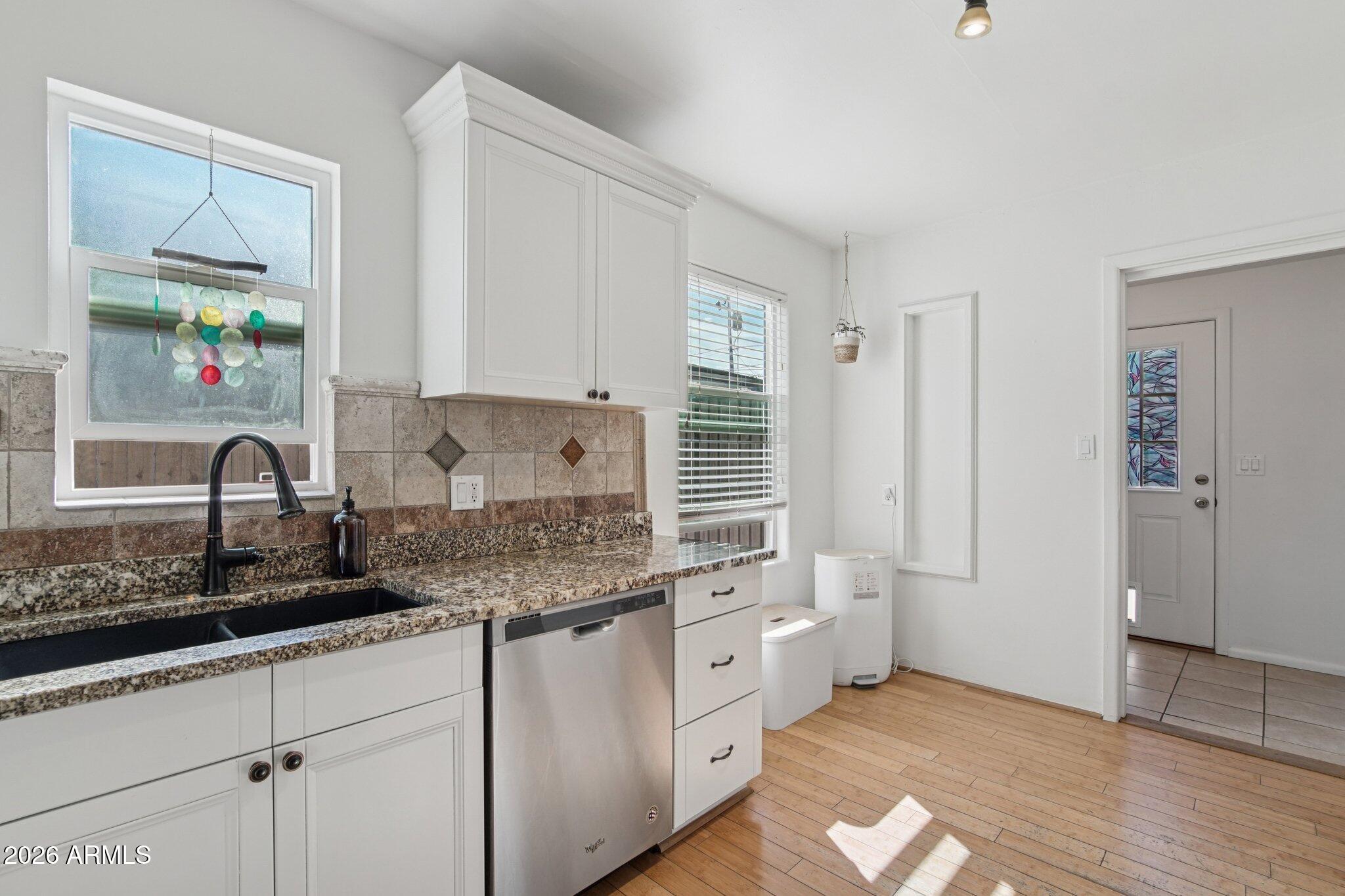 1838 North Mitchell Street Phoenix, AZ 85006 - Photo 9 of 47 14-web-or-mls-N Mitchell St-S2701-014