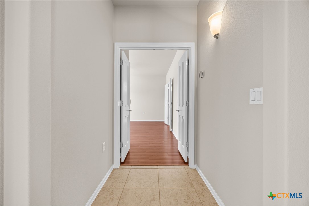 147 Prairie Creek Trail Georgetown, TX 78633 - Photo 25 of 31 Hall