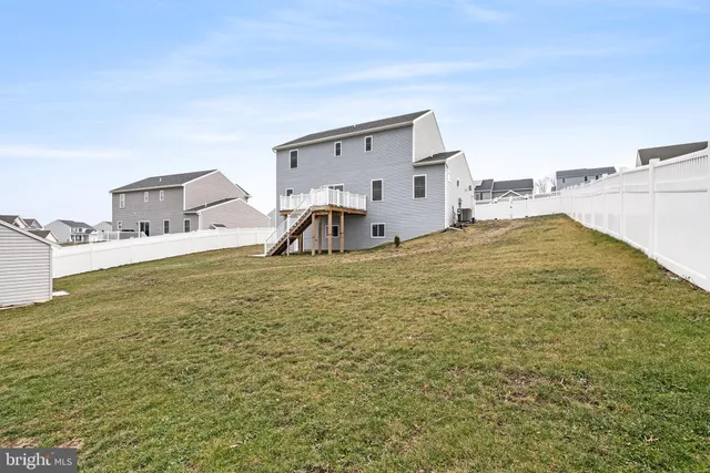 a view of a house with a outdoor space