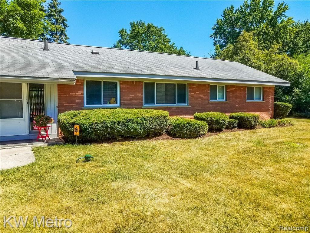 30100 West 13 Mile Road Farmington, MI 48334 - Photo 1 of 21