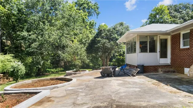 $1,000 | 804 Buford Highway Northeast, Unit C, Sugar Hill, GA 30518