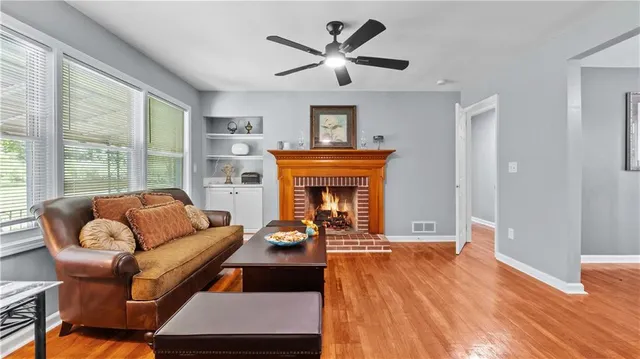 $1,000 | 804 Buford Highway Northeast, Unit C, Sugar Hill, GA 30518