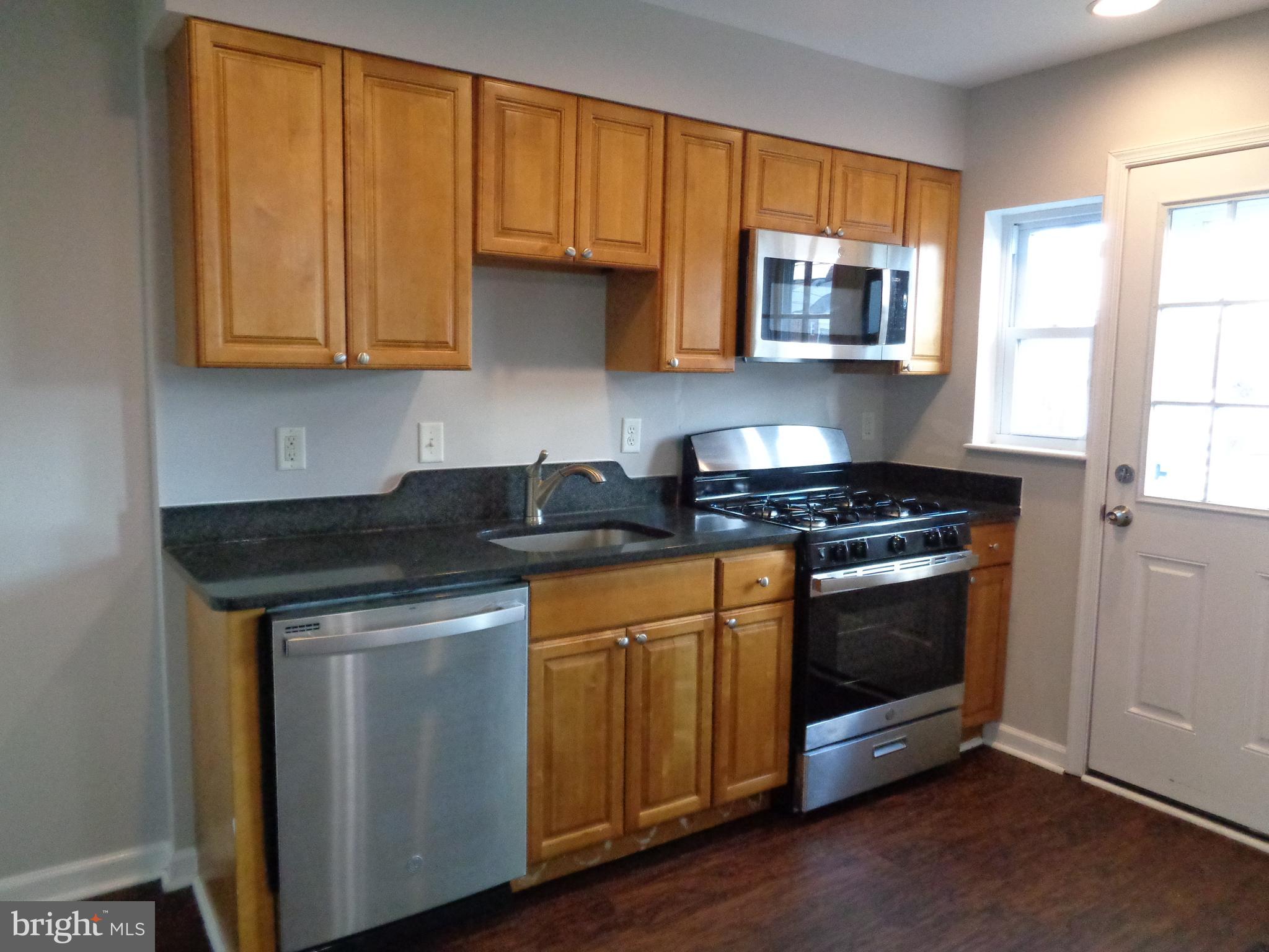 2025 Jasmine Road Baltimore, MD 21222 - Photo 14 of 32