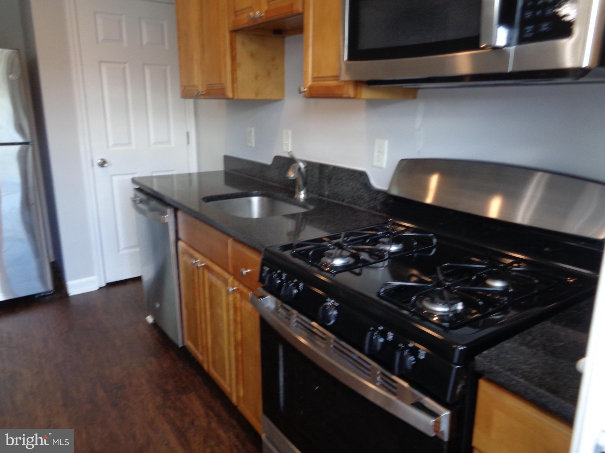 2025 Jasmine Road Baltimore, MD 21222 - Photo 15 of 32