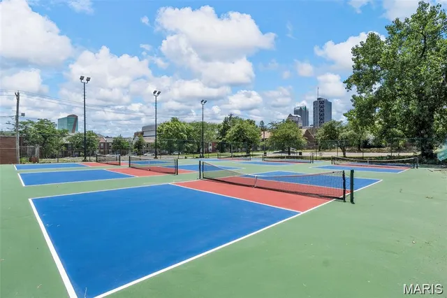 $185,000 | 28 Columbus Square Drive, St. Louis, MO 63101