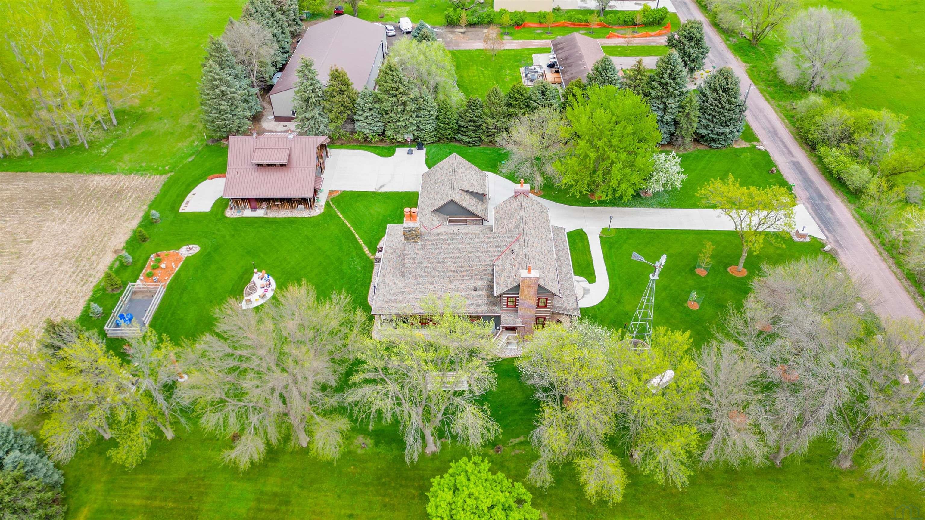 703 West Timber Road North Sioux City, SD 57049 - Photo 3 of 50 Gallery Image 3
