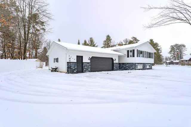 $246,900 | 2710 Crescent Drive, Merrill, WI 54452