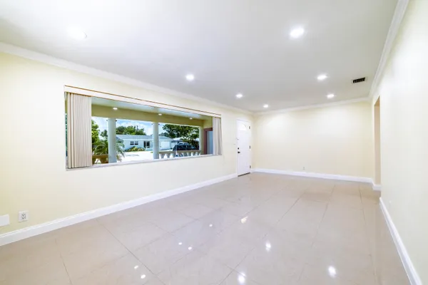 $3,500 | 3730 Northeast 13th Terrace, Pompano Beach, FL 33064