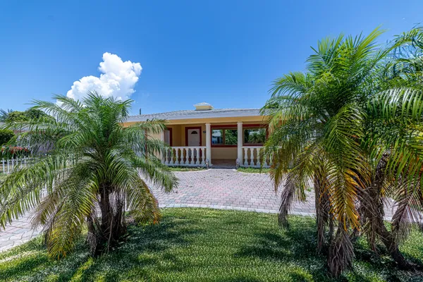 $3,500 | 3730 Northeast 13th Terrace, Pompano Beach, FL 33064
