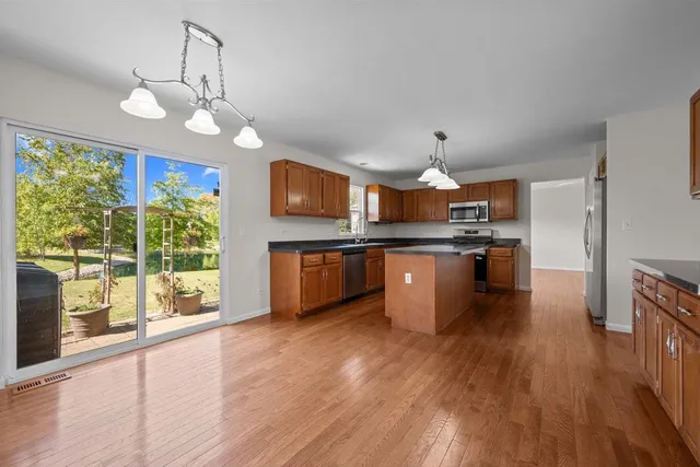 $545,000 | 13516 Vicarage Drive, Plainfield, IL 60544