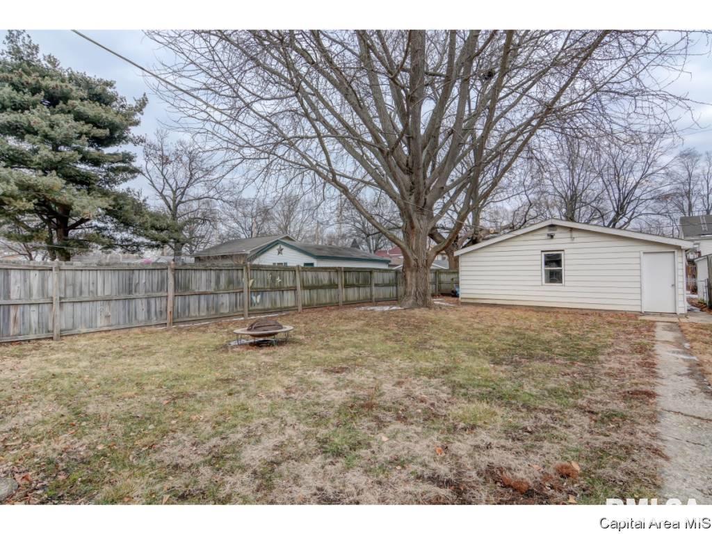 126 North State Street Springfield, IL 62702 - Photo 5 of 24