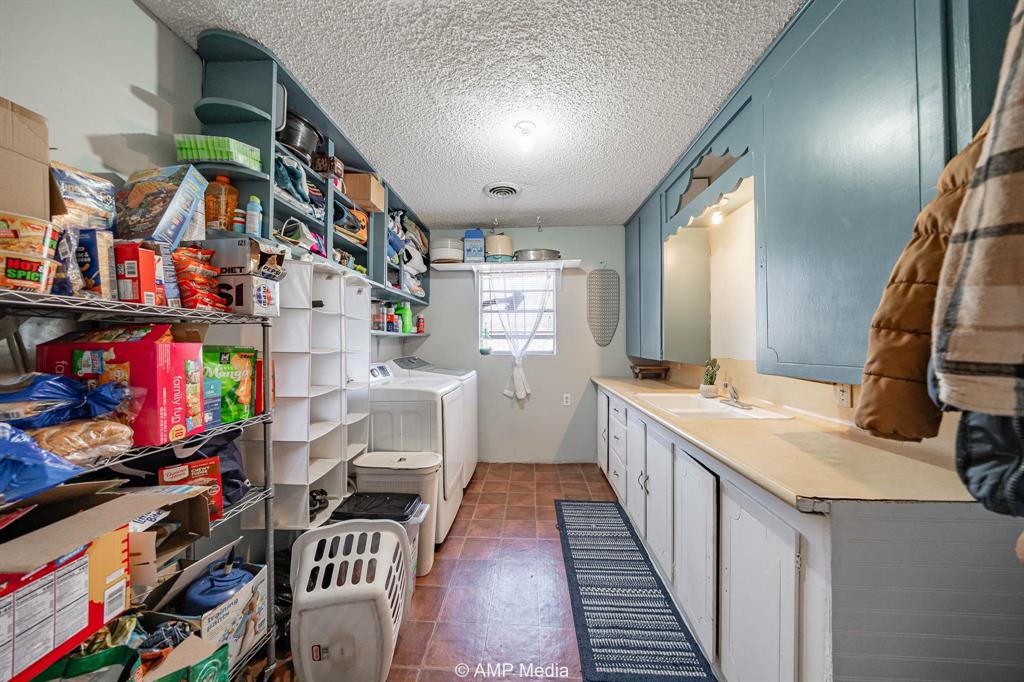 1309 Hudson Road Stamford, TX 79553 - Photo 15 of 35 a view of storage and utility