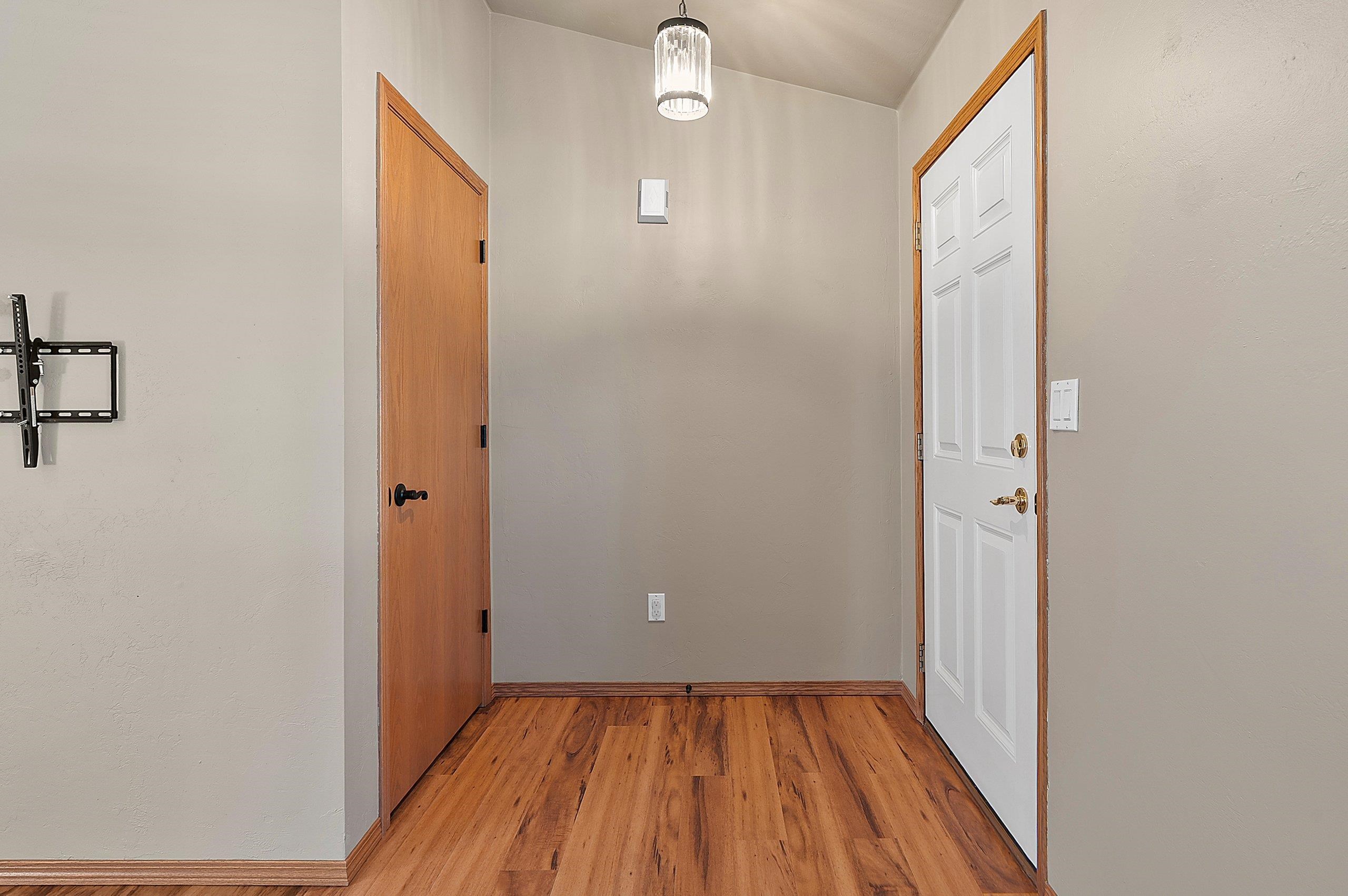 2832 Bay Settlement Road Green Bay, WI 54311 - Photo 9 of 40 Gallery Image 9