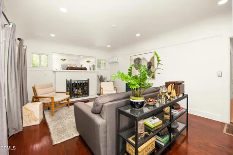 $1,299,000 | 2120-2122 Navarro Avenue, Altadena, CA 91001
