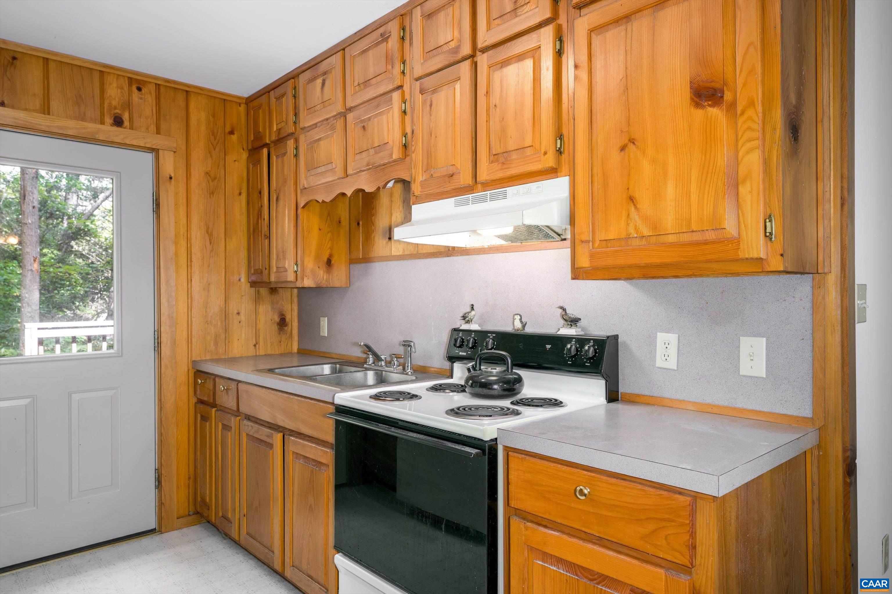 290 Crooked Spur Road Millboro, VA 24460 - Photo 4 of 29 Gallery Image 4