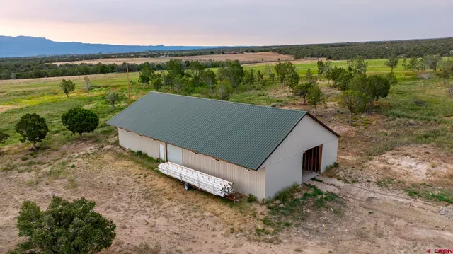 a view of a car garage