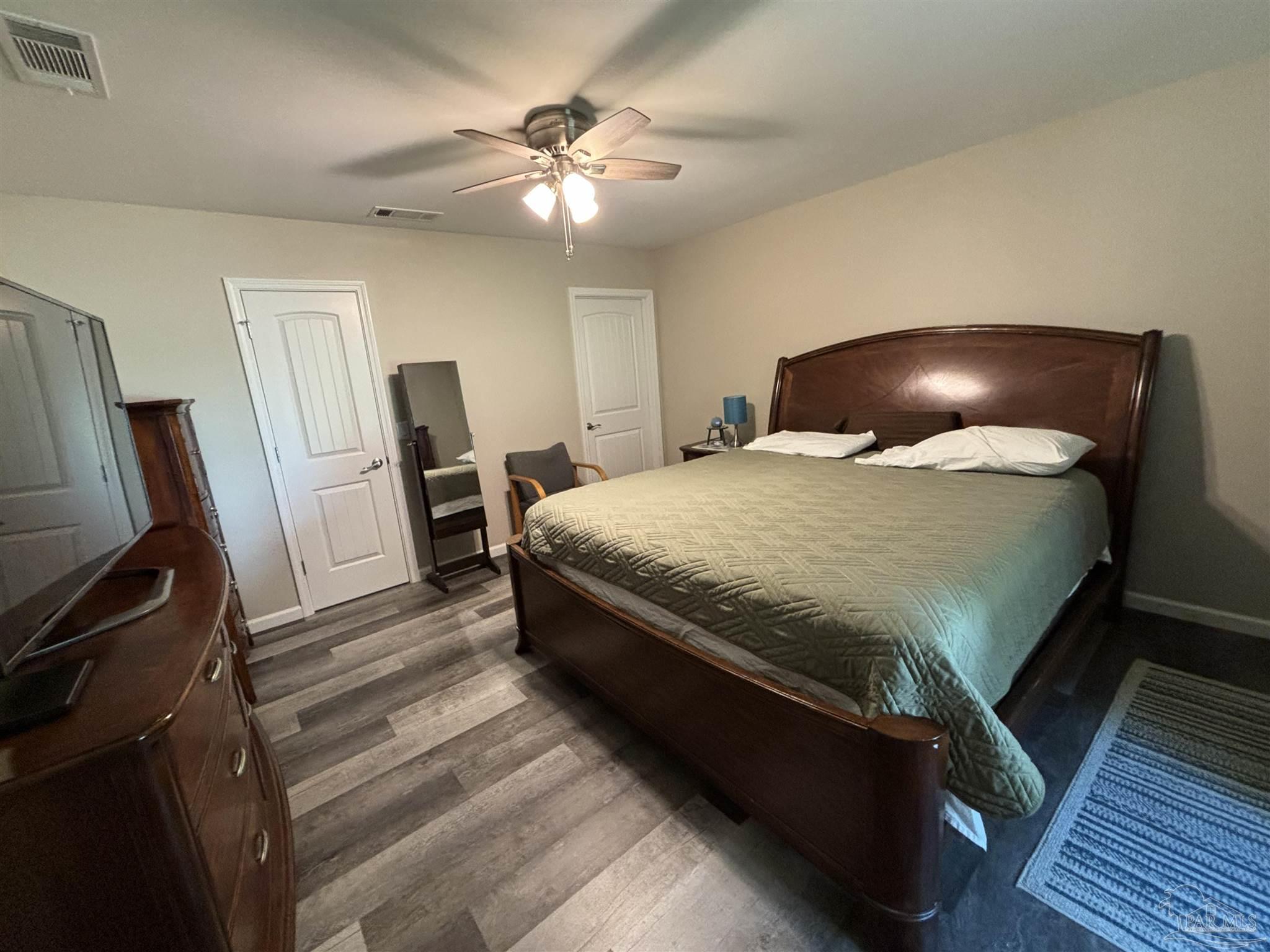 5626 Riviera Drive Milton, FL 32583 - Photo 15 of 27 Gallery Image 15