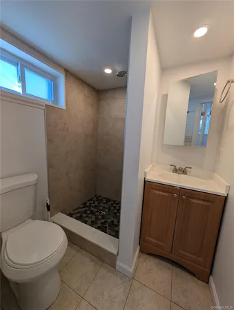 $1,250 | 33 East Vacation Drive, Unit 3, Wappingers Falls, NY 12590