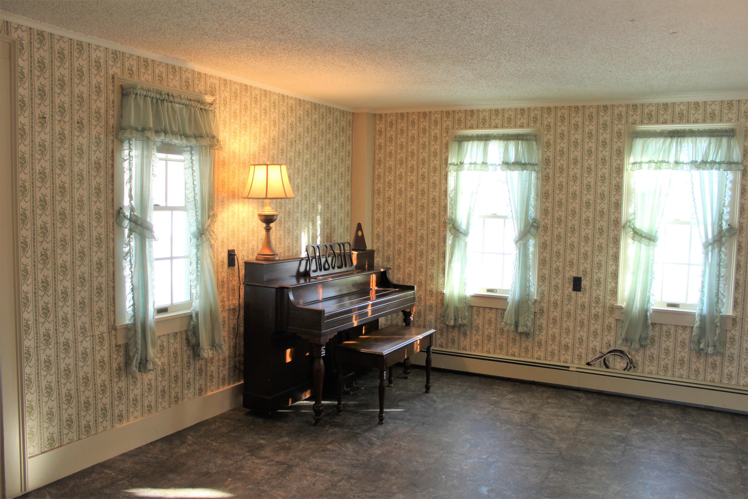 49 Cape Cod Hill Road New Sharon, ME 04955 - Photo 10 of 23 49CapeCodHill10