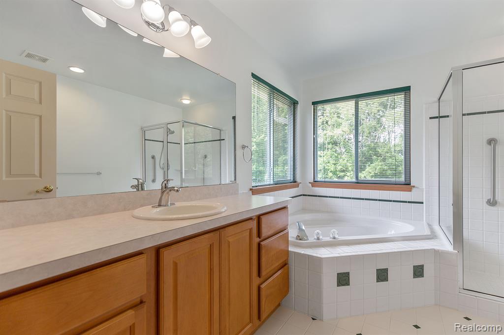 14939 Terry Road Allenton, MI 48002 - Photo 22 of 59