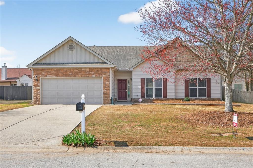 1412 Silvergate Way Winder, GA 30680 - Photo 1 of 30