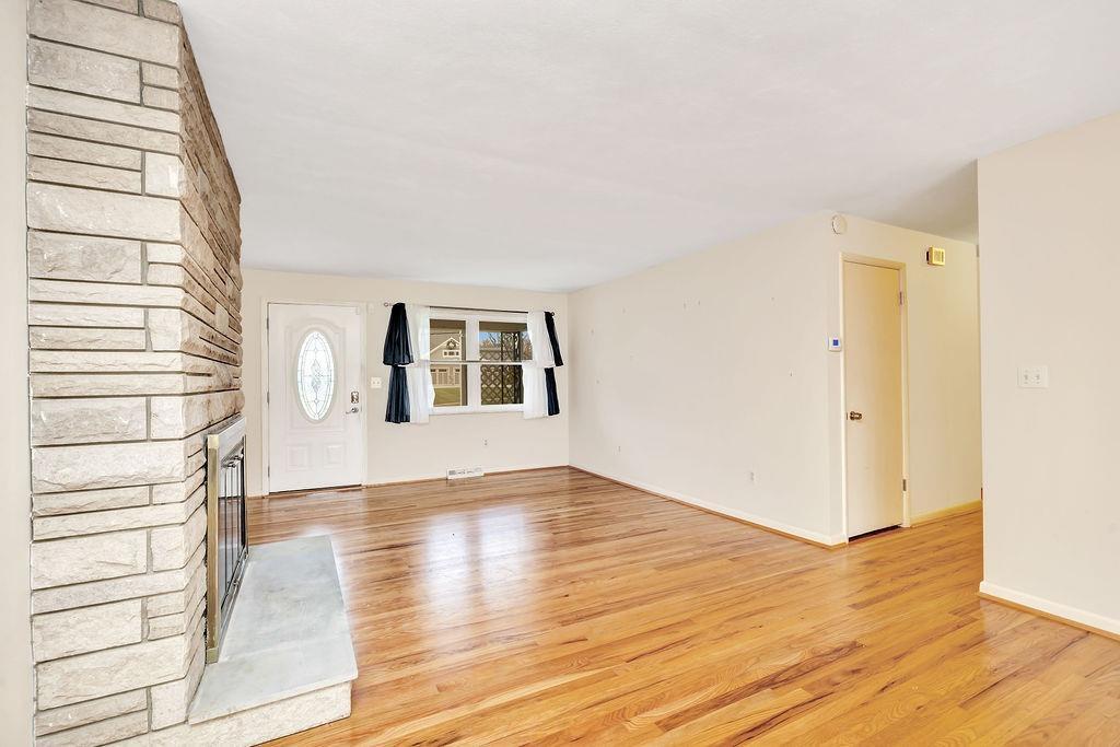 10465 Deerfield Road Montgomery, OH 45242 - Photo 8 of 47 Gallery Image 8