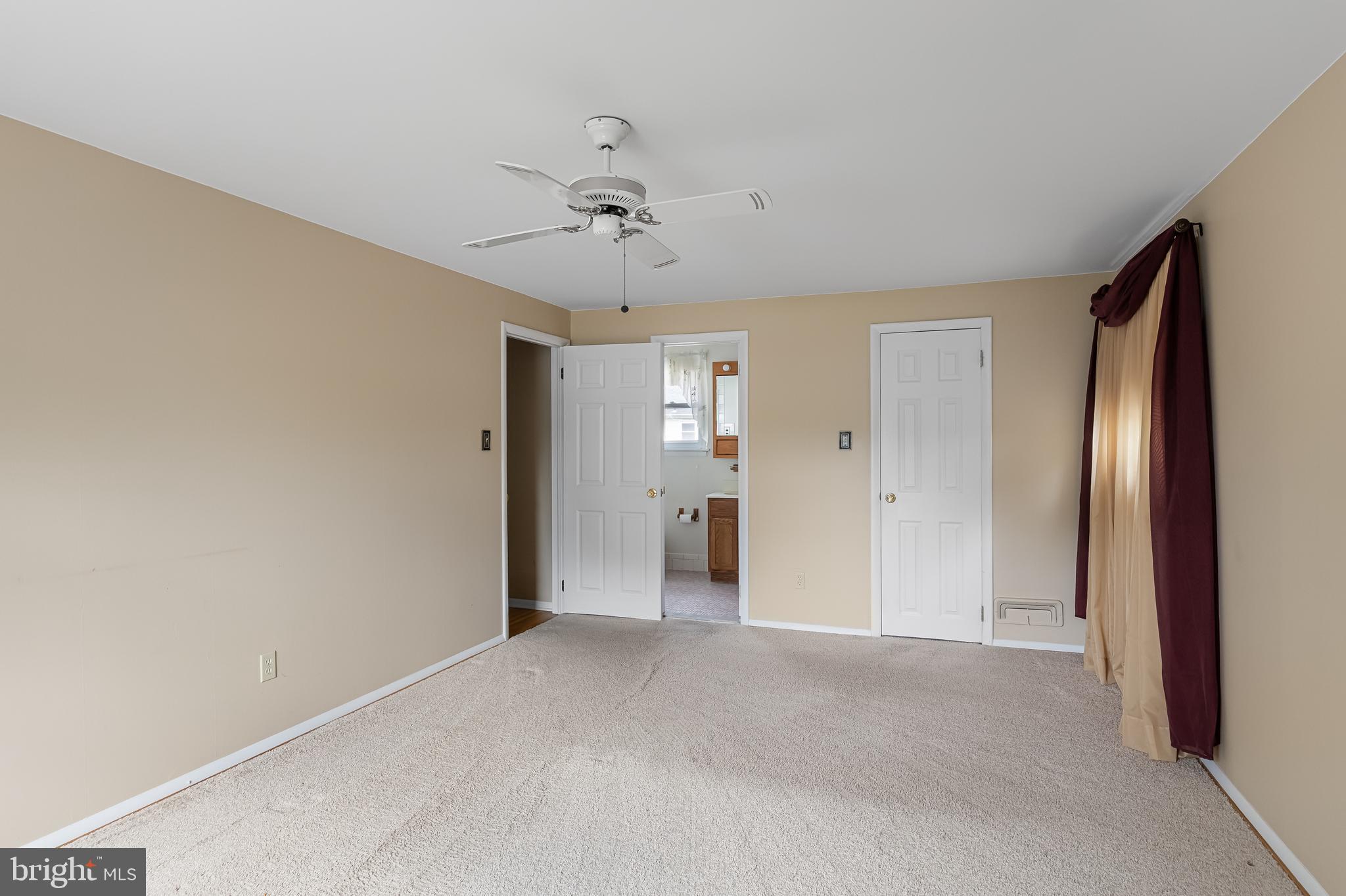 3 Navy Drive Delran, NJ 08075 - Photo 16 of 23 Primary Bedroom