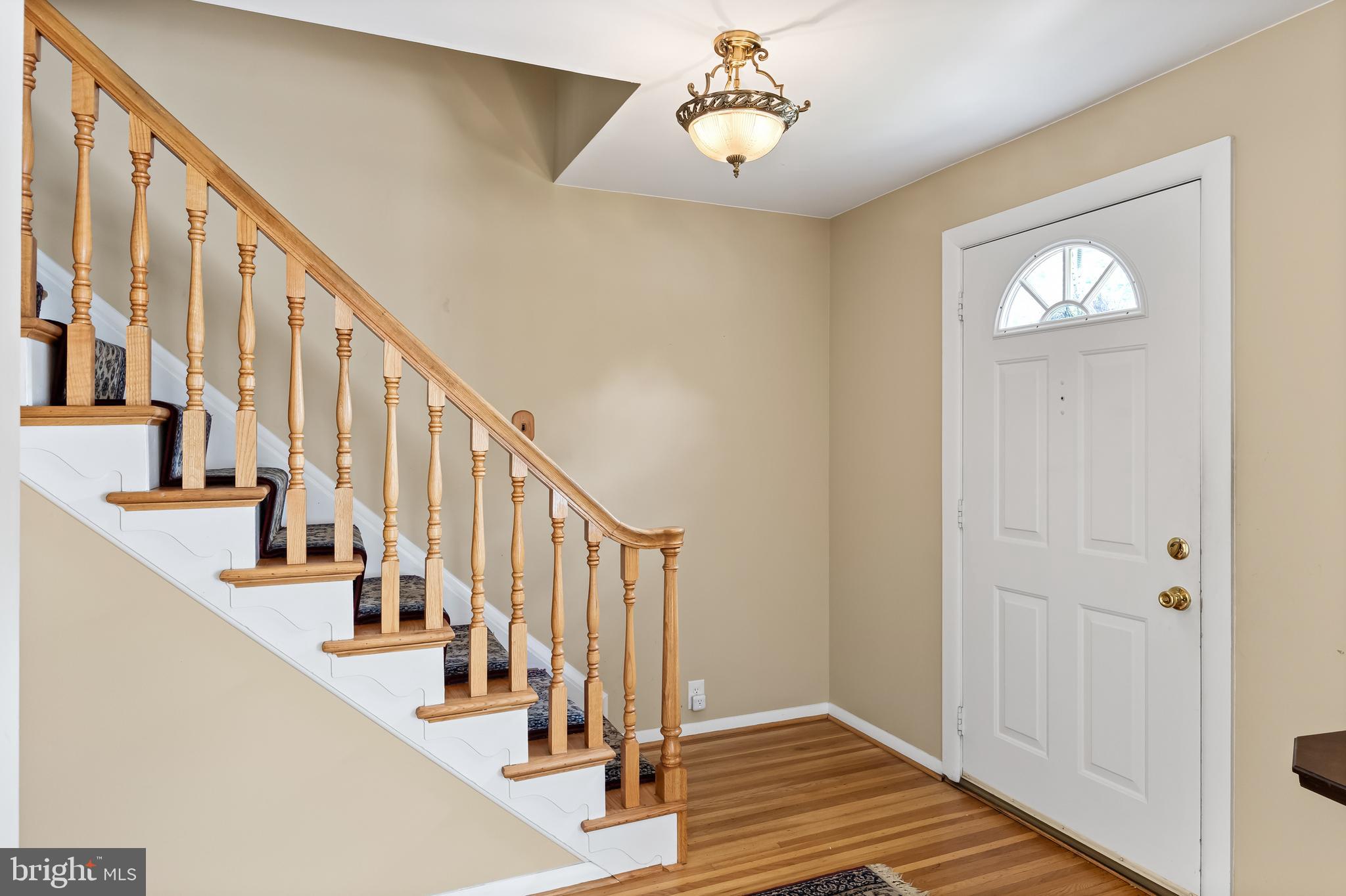 3 Navy Drive Delran, NJ 08075 - Photo 2 of 23 Foyer