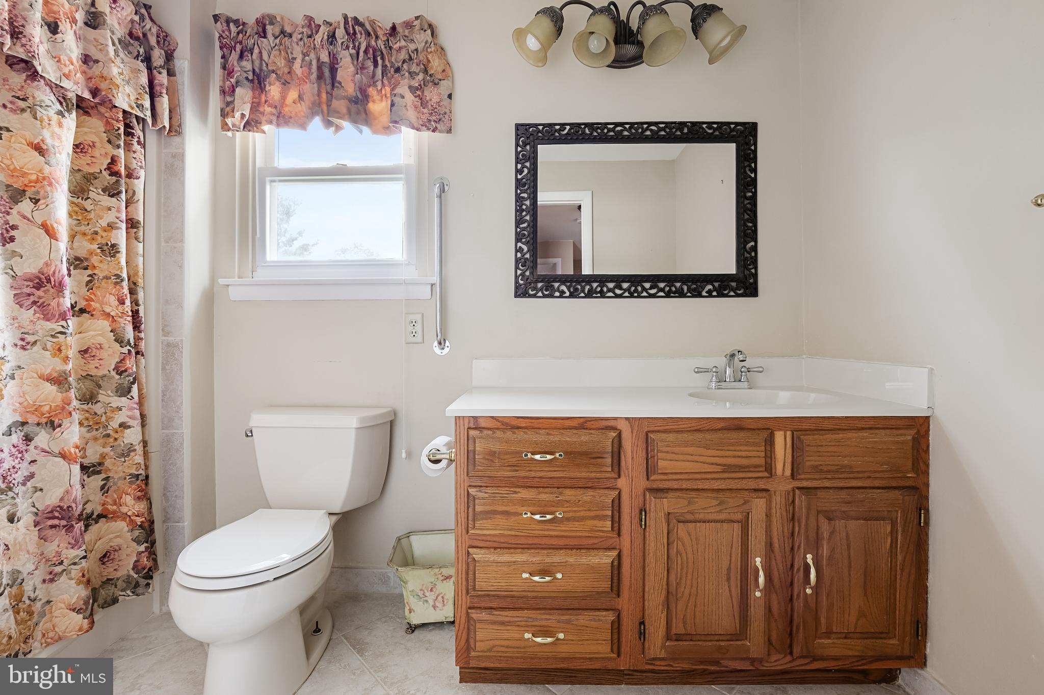 3 Navy Drive Delran, NJ 08075 - Photo 22 of 23 Bathroom