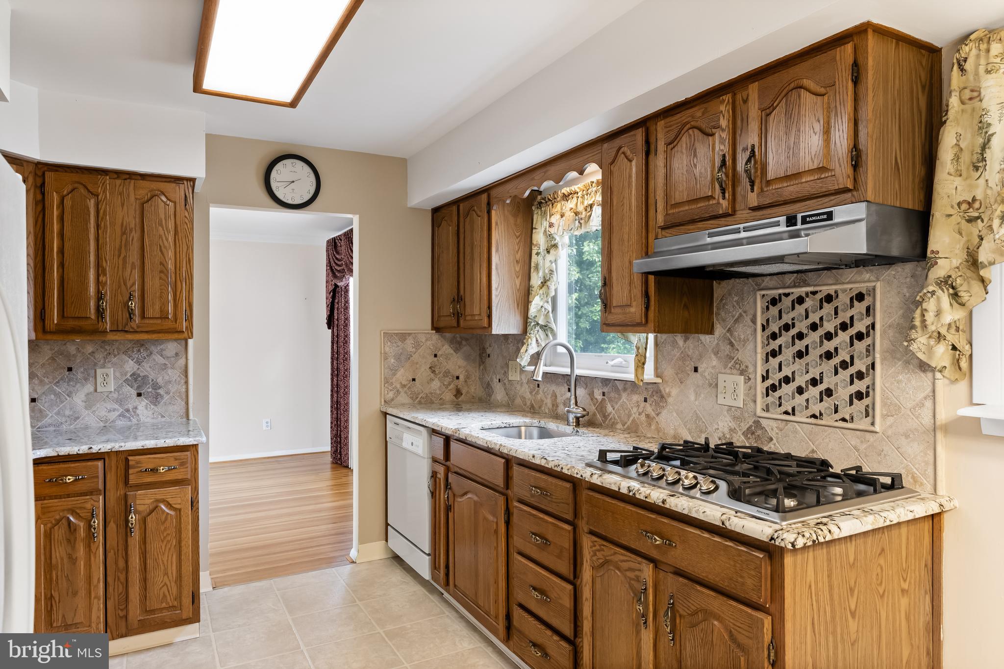 3 Navy Drive Delran, NJ 08075 - Photo 6 of 23 Kitchen