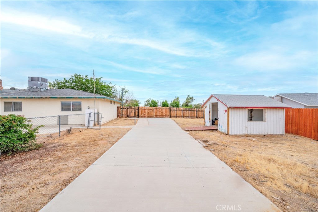 13755 Mohawk Road Apple Valley, CA 92307 - Photo 56 of 66
