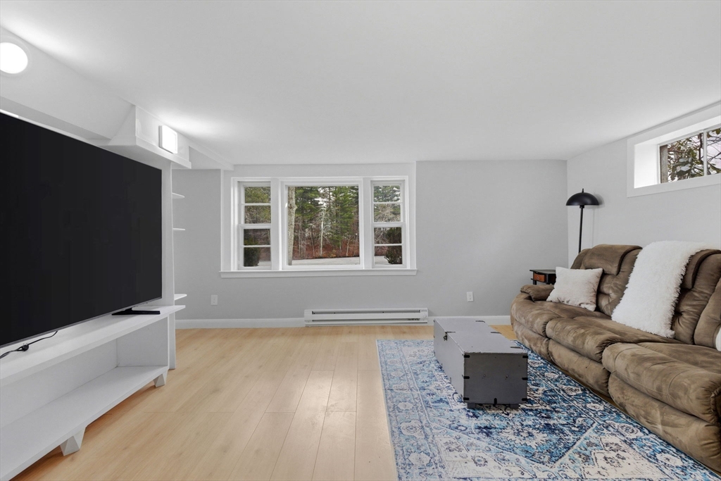 129 Oak Ridge Drive Ayer, MA 01432 - Photo 12 of 24