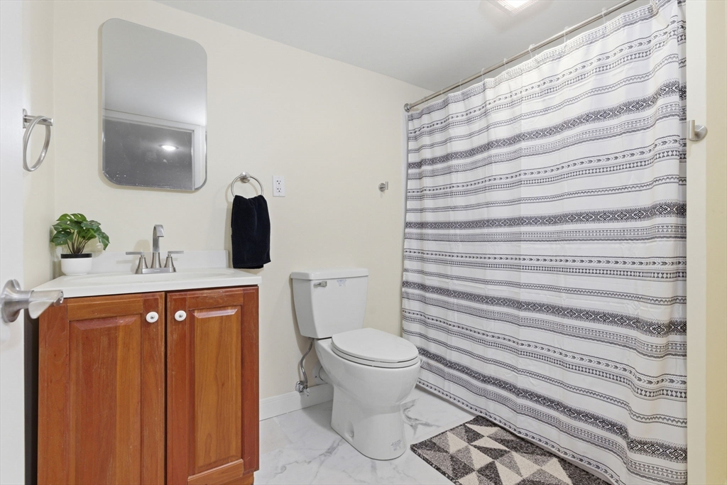 129 Oak Ridge Drive Ayer, MA 01432 - Photo 13 of 24