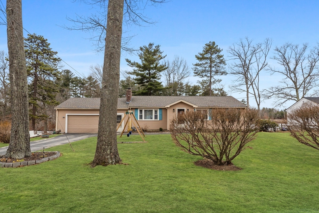 129 Oak Ridge Drive Ayer, MA 01432 - Photo 2 of 24