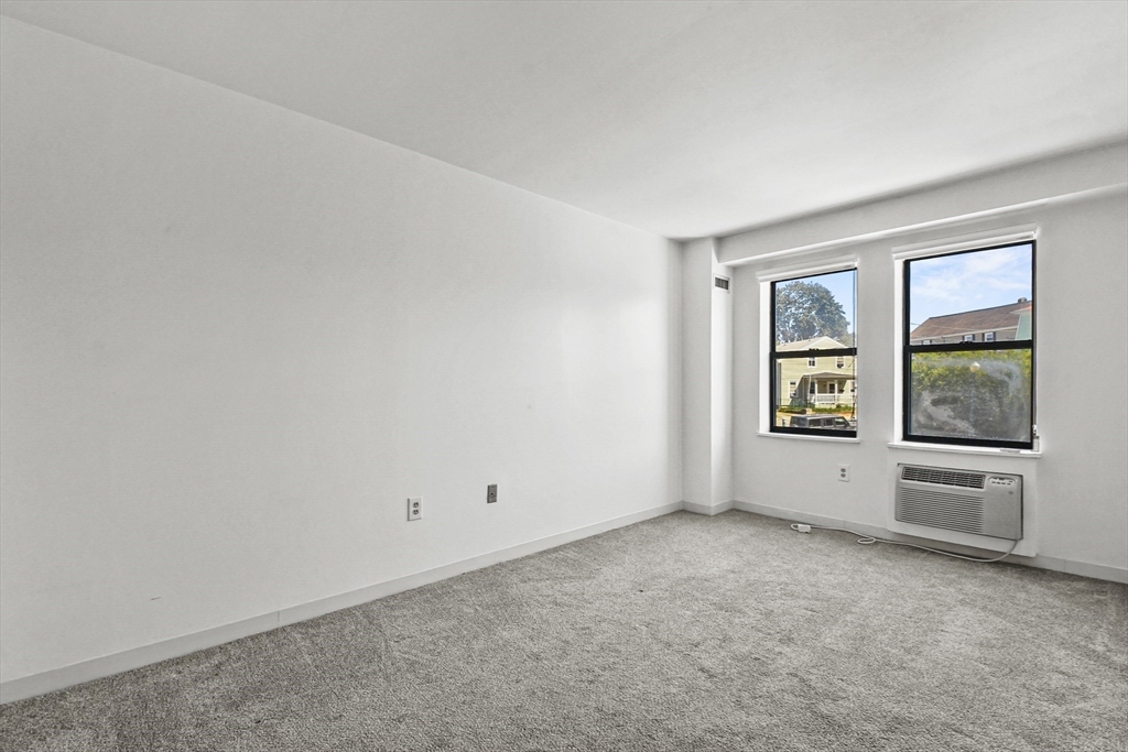 750 Davol Street, Unit 119 Fall River, MA 02720 - Photo 9 of 24