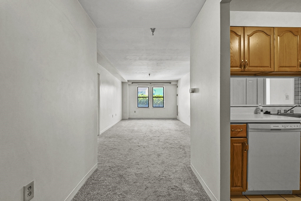 750 Davol Street, Unit 119 Fall River, MA 02720 - Photo 10 of 24