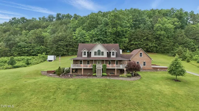 $750,000 | 1124 Elizabethton Highway, Bluff City, TN 37618