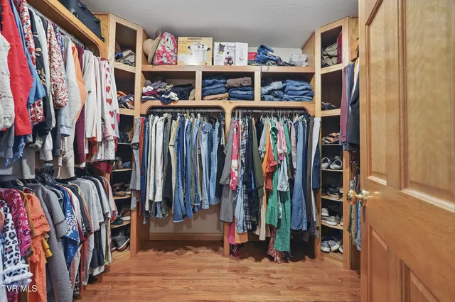 $750,000 | 1124 Elizabethton Highway, Bluff City, TN 37618