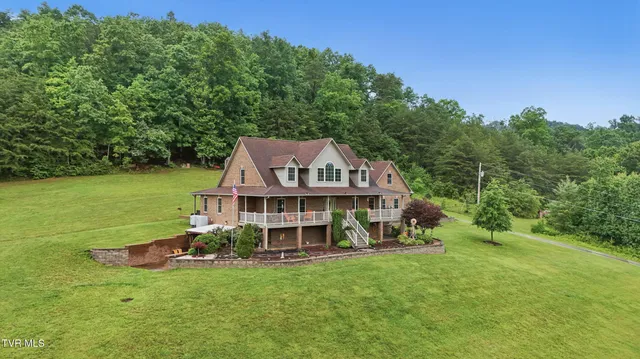 $750,000 | 1124 Elizabethton Highway, Bluff City, TN 37618