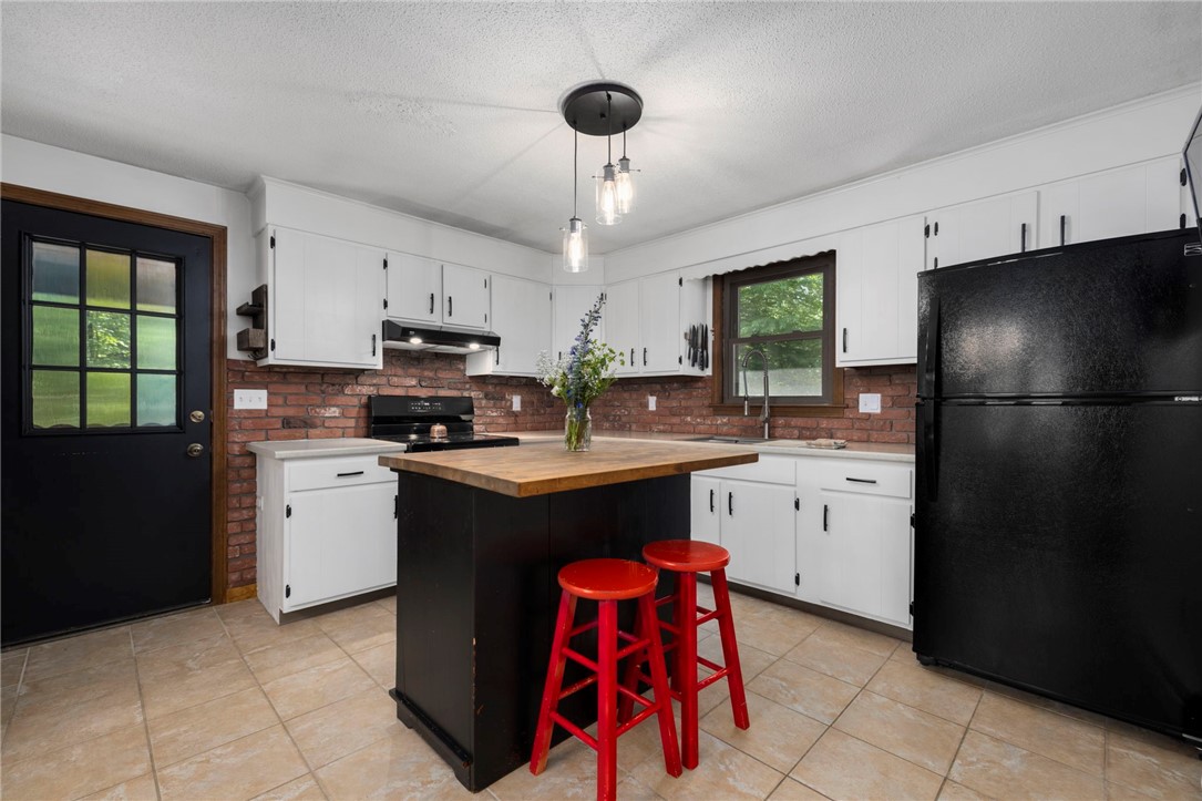 7 Spruce Ridge Drive Glocester, RI 02814 - Photo 17 of 46