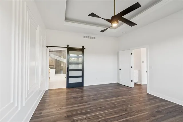 $819,950 | 5146 Northwest 47th Street, Riverside, MO 64150