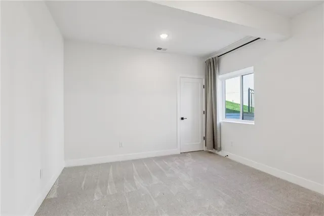 $819,950 | 5146 Northwest 47th Street, Riverside, MO 64150