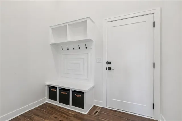 $819,950 | 5146 Northwest 47th Street, Riverside, MO 64150