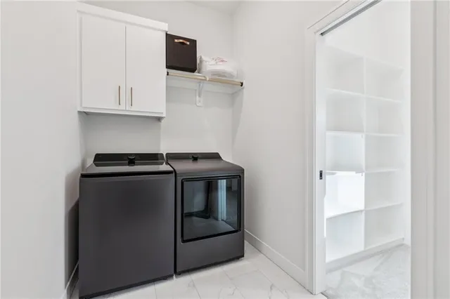 $819,950 | 5146 Northwest 47th Street, Riverside, MO 64150