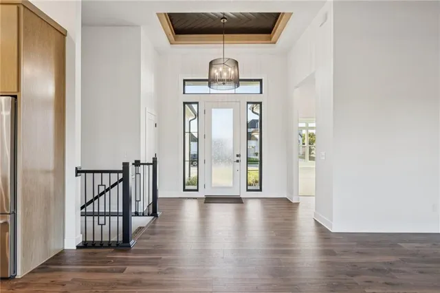 $819,950 | 5146 Northwest 47th Street, Riverside, MO 64150