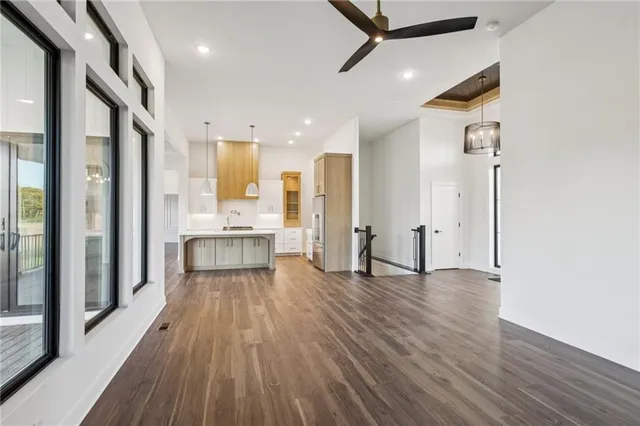 $819,950 | 5146 Northwest 47th Street, Riverside, MO 64150